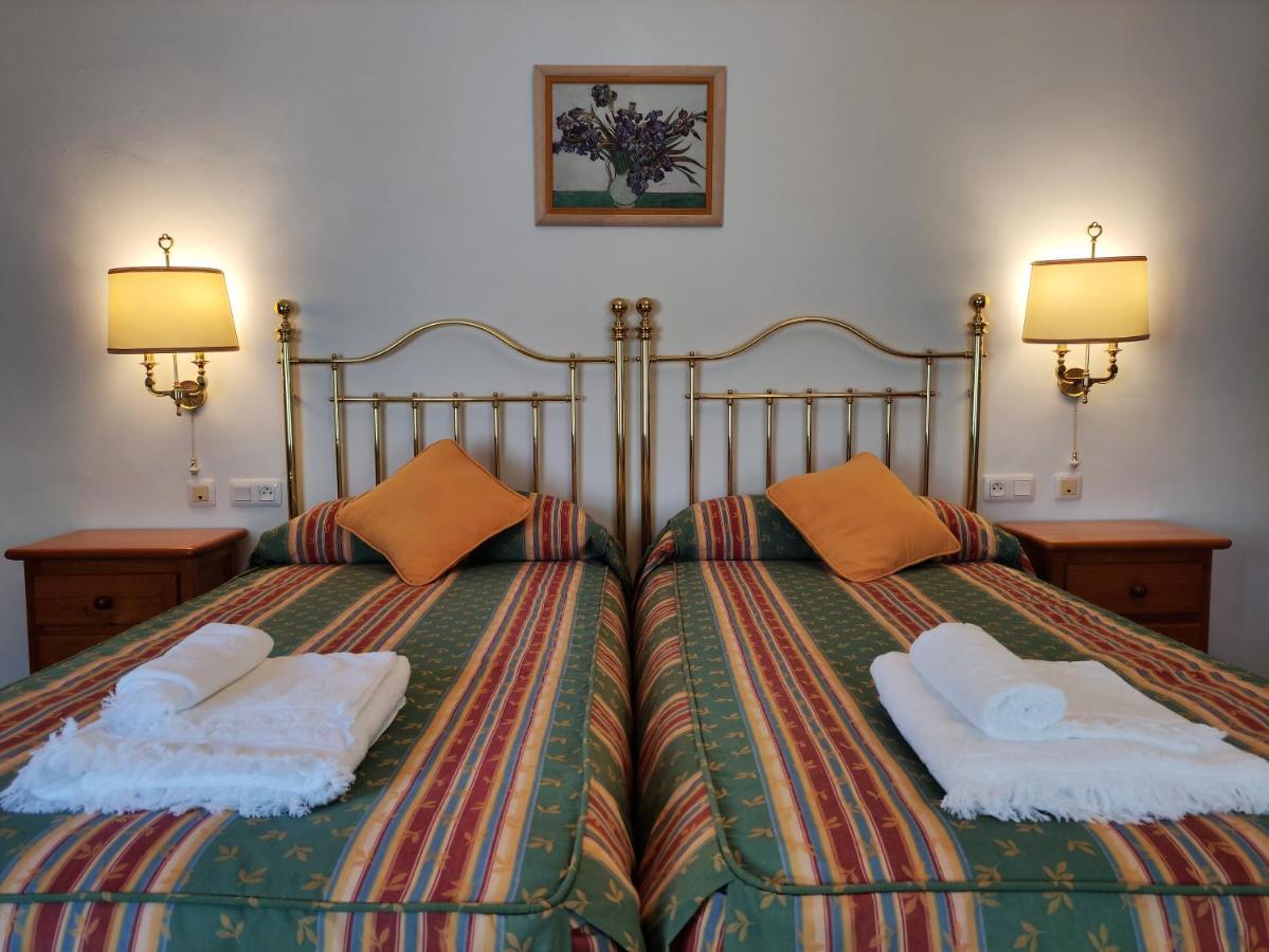 شقة Entretorres. Casa-Duplex En Centro Historico. كارمونا المظهر الخارجي الصورة